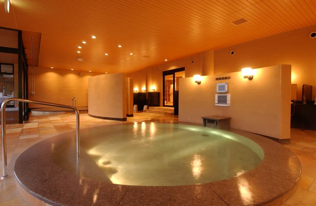 Iizaka Hotel Juraku Фукусима Экстерьер фото