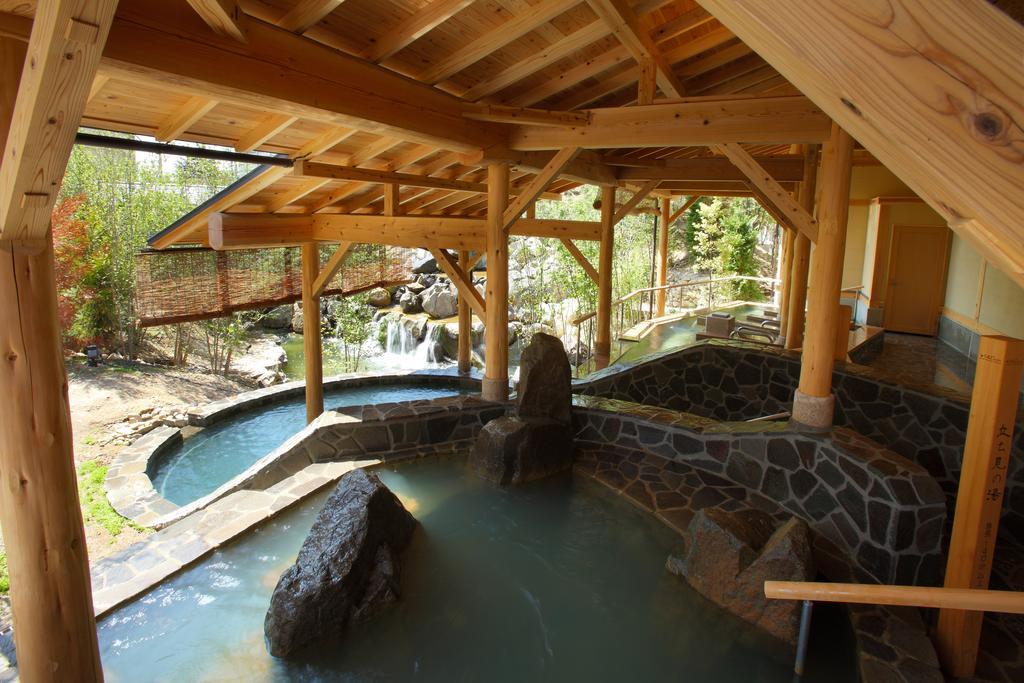 Iizaka Hotel Juraku Фукусима Экстерьер фото