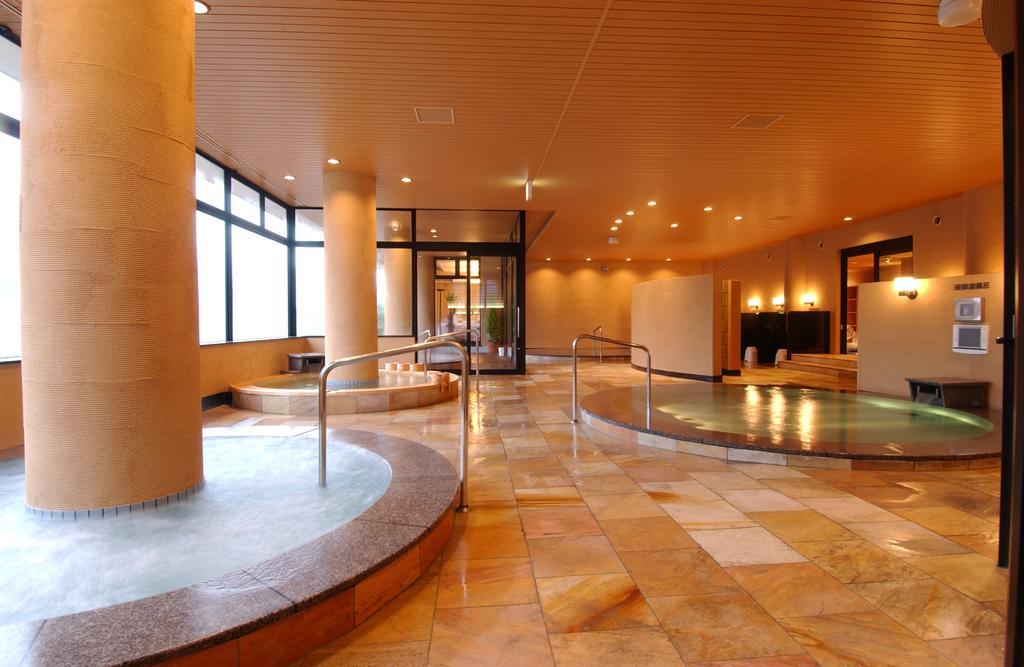 Iizaka Hotel Juraku Фукусима Экстерьер фото